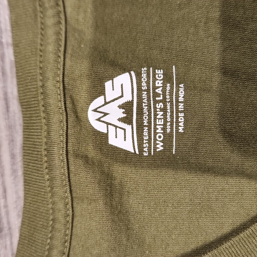 EUC Eastern Mountain Sports We are the Northeast Women's sz Large tshirt - Picture 4 of 6